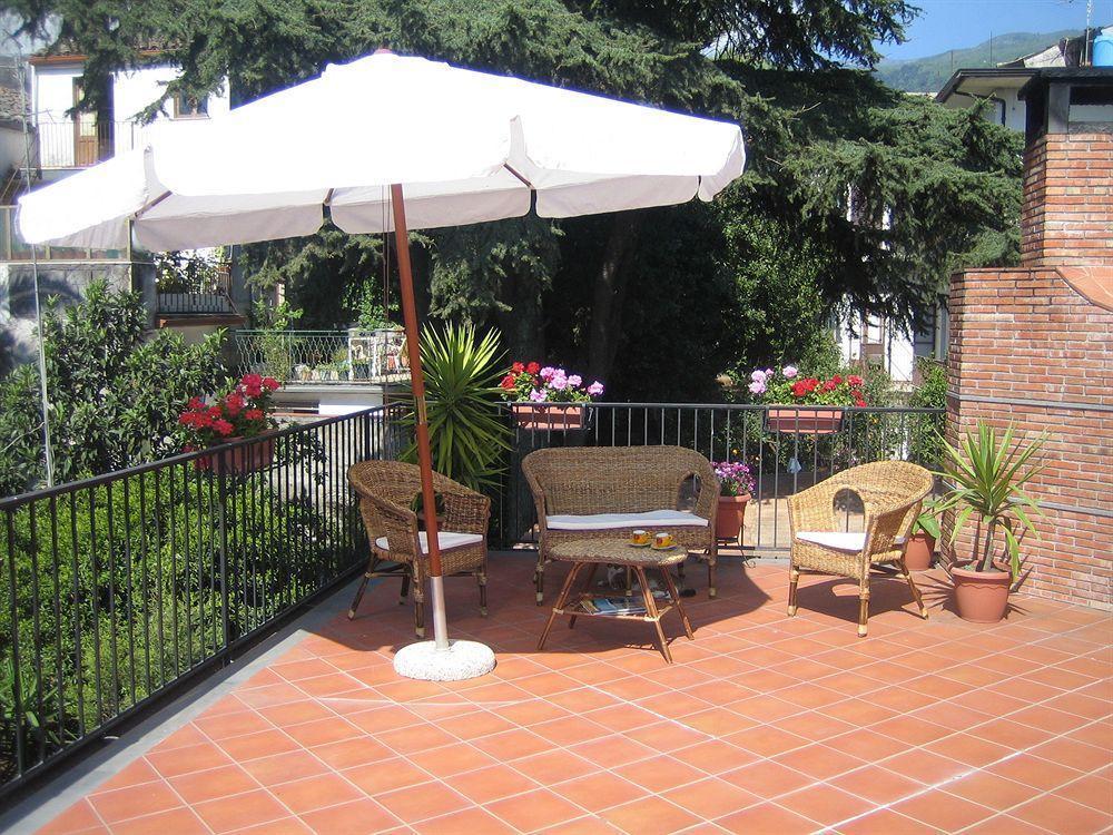 Villa Rosa Etna Apartments Zafferana Etnea Exteriér fotografie