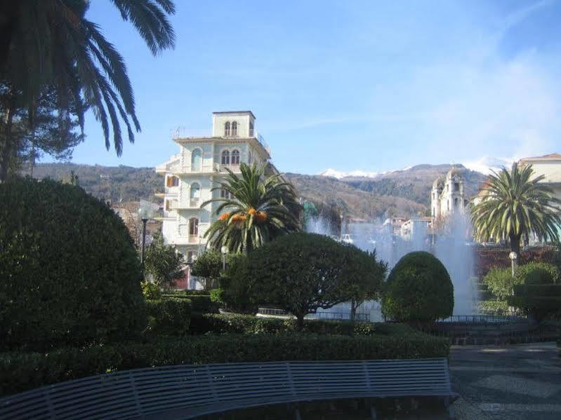 Villa Rosa Etna Apartments Zafferana Etnea Exteriér fotografie